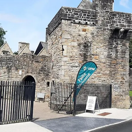 بيت للعطل Village *